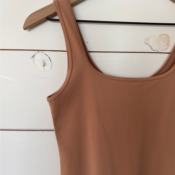 Abercrombie & Fitch Bodysuit size Medium - Picture 2 of 4